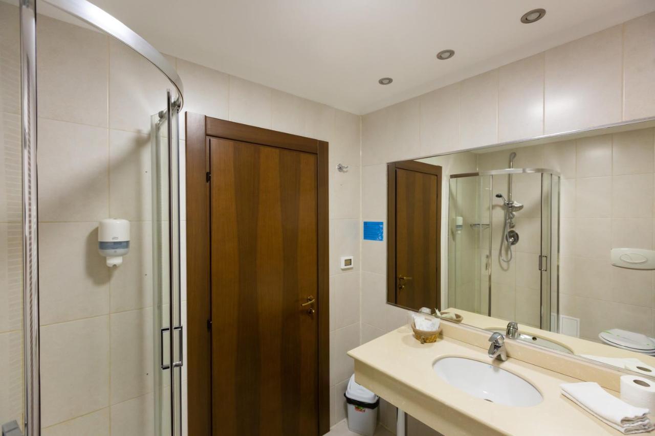 Hotel Art Buzău Dış mekan fotoğraf