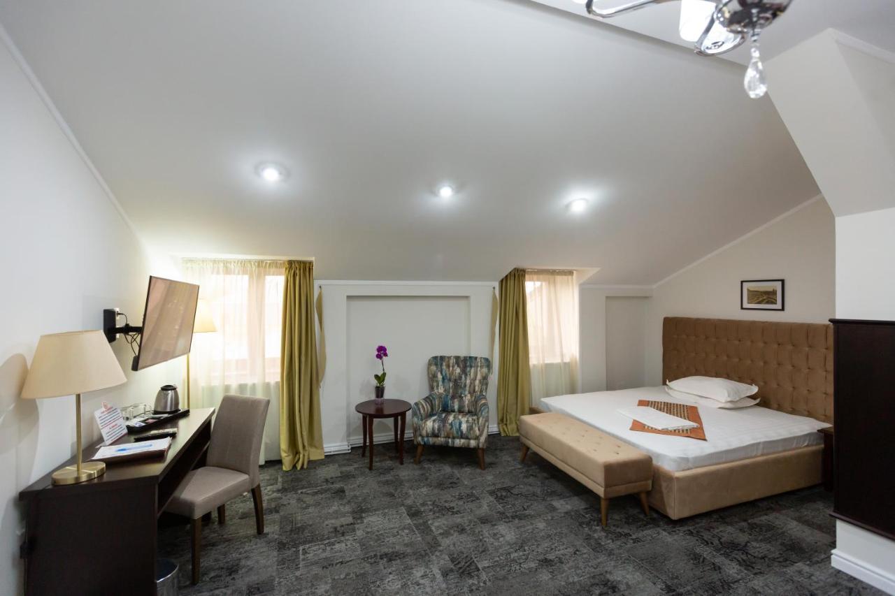 Hotel Art Buzău Dış mekan fotoğraf