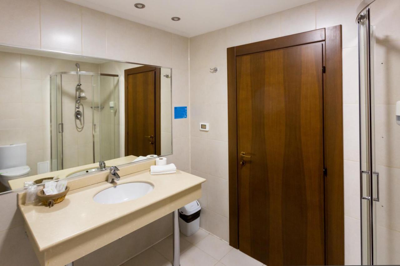 Hotel Art Buzău Dış mekan fotoğraf
