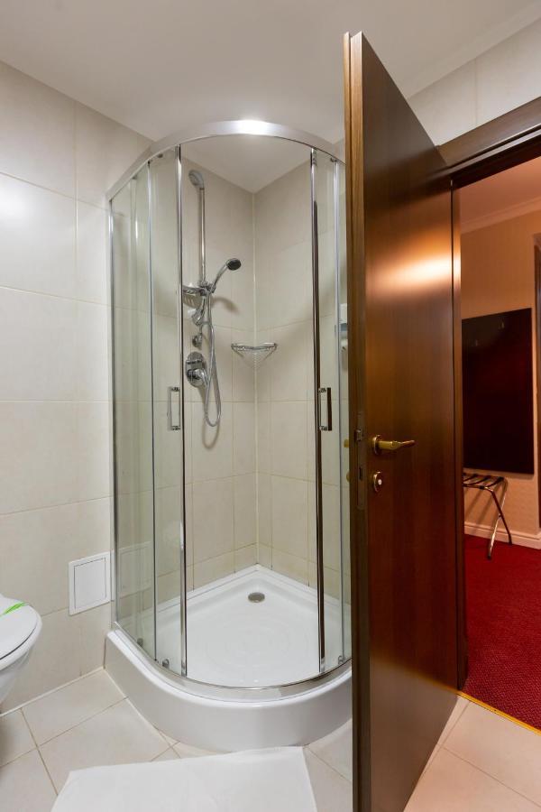 Hotel Art Buzău Dış mekan fotoğraf