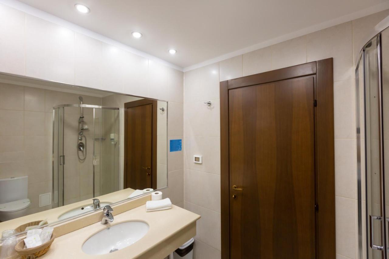 Hotel Art Buzău Dış mekan fotoğraf