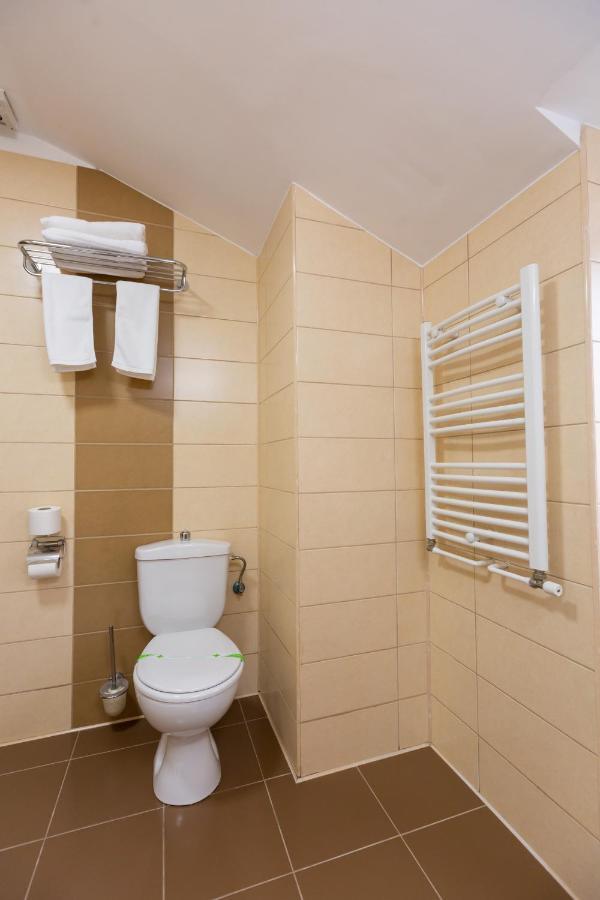 Hotel Art Buzău Dış mekan fotoğraf