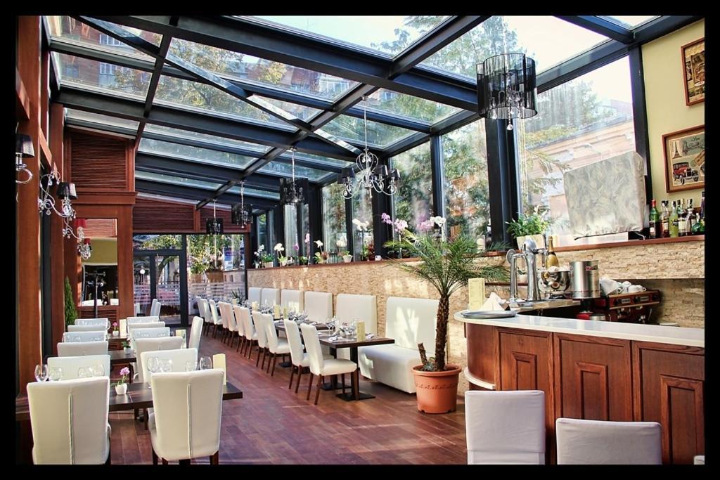 Hotel Art Buzău Dış mekan fotoğraf